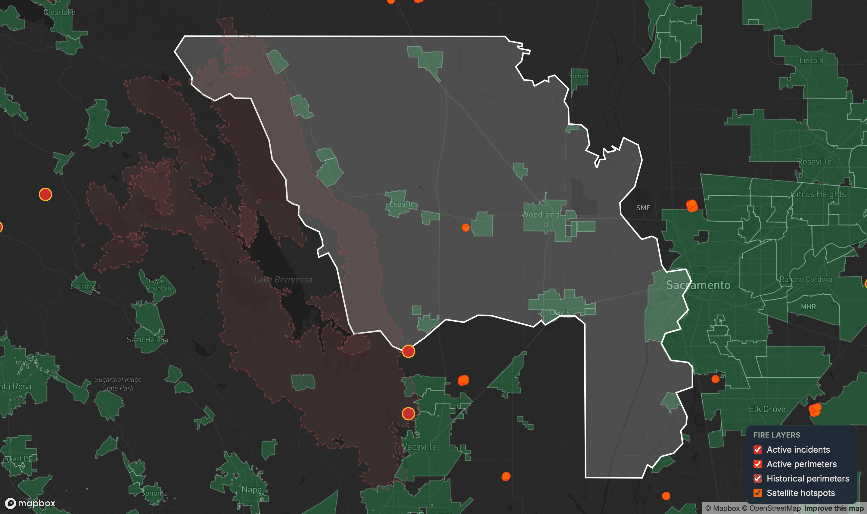 California fire map with satellite hotspots and fire perimeters